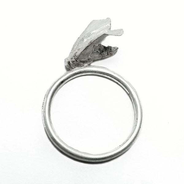The moth ring - Silver